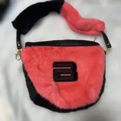 B ロゴ クラッチバッグ BIGBANG