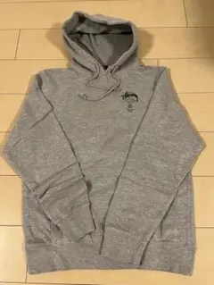 Stüssy グレー パーカー Mサイズ