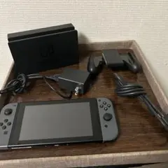 Nintendo Switch 本体 + 付属品