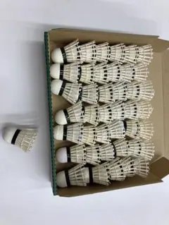【カット済み】バドミントン シャトル 30個入り