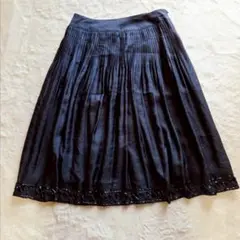 【ラピーヌブランシュ】プリーツスカート 38 ビーズ スパンコール ネイビー美品