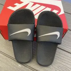 Nike ブラック スライドサンダル　18センチ