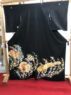 黒留袖、高島屋オリジナル商品、大彦作。西の大彦、東の大羊居と言われる名門の染め屋
