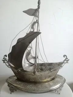 Item thumbnail for item 203440f2-12cc-4070-8a98-2ee7def9e6a6