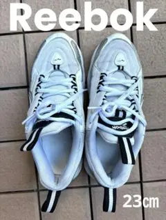 Reebok スニーカー