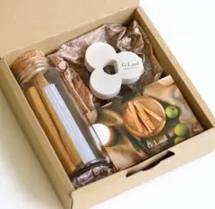 Item thumbnail for item f0208295-a198-42ab-a6f2-bf209e4f9ce5