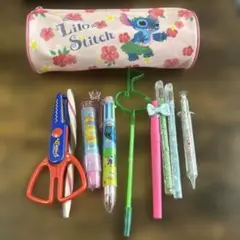 筆箱　筆入れ　ハサミ　シャープペンシル　サインペン　ボールペン　消しゴム