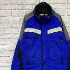 Item thumbnail for item 8e18eb53-04e5-4ee9-9dbe-5add8838f4cc