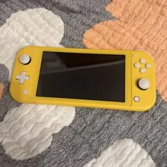 Switch lite イエロー