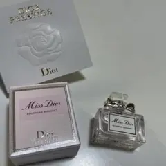 ディオール ミス ディオール ブルーミング ブーケ オードゥトワレ ミニ 5ml