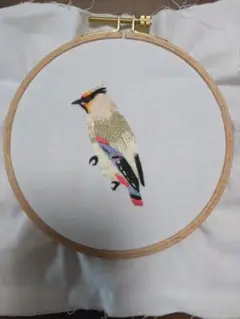 刺繍手作り ヒレンジャク ワッペン・キーホルダーに加工