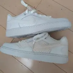 ナイキキッズ　SON OF FORCE 22.5㌢　ホワイト