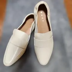 Item thumbnail for item 292b3a92-4527-4a17-9abe-9367fd44f42a