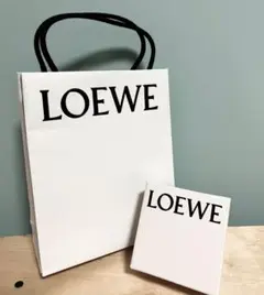 ブローチ