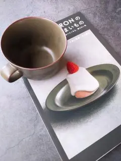 Item thumbnail for item bbd9304a-9ff6-40a9-af3a-e2d83ec93150