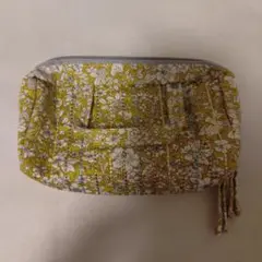オクタホテル ポーチ