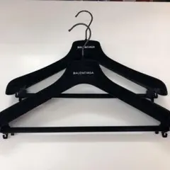 BALENCIAGA CELINE ハンガー 10本セット セリーヌ ハンガー CELINE⭐︎セール⭐︎ - メルカリ