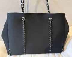 Item thumbnail for item f64abdaa-636c-49d4-a2b8-21724658a20a