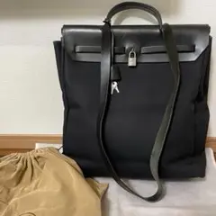 Item thumbnail for item 74d7b51a-3248-4cee-9aa6-bece7ef9ce1e