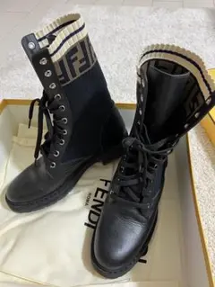 FENDIブーツ!!