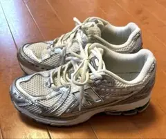 New Balance M1906