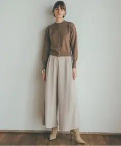 クラネ サイドプリーツパンツ