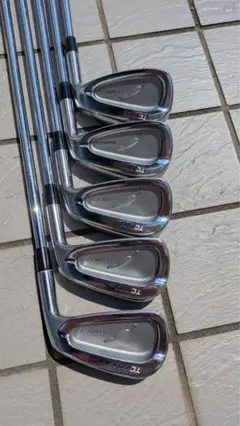 フォーティーン
