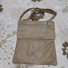 VERA PELLE ベージュ 革 ショルダーバッグ