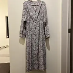 花柄長袖Vネックワンピース