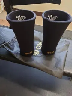 SS級品　 　オニプロONI KNEE SLEEVES PRO Mサイズ