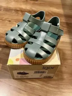 【新品未使用】igor サンダル サイズ22(約13cm)