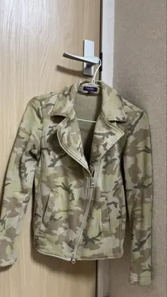 Item thumbnail for item e6b7b39a-ec68-4b63-8186-f9eb0ac58a60