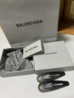 新品　バレンシアガヘアピン　百貨店購入品 2025年最新】BALENCIAGA ヘアピンの人気アイテム - メルカリ