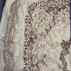花柄クリーム色レースベッドカバー