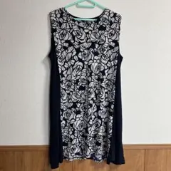 薔薇柄ワンピース　ノースリーブ