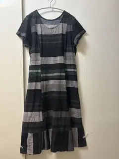 フレンチ袖ワンピース　夏ワンピース　サイズ11