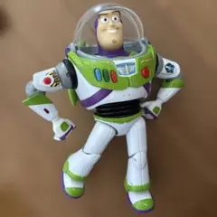 バズ・ライトイヤー アクションフィギュア
