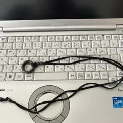 リング付きのブラックレザー紐ネックレス