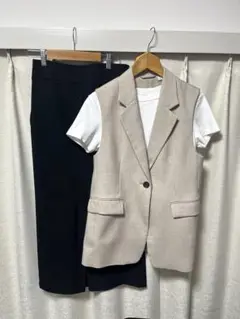 GU ベスト　スカート　Tシャツ　4点セット　コーディネート
