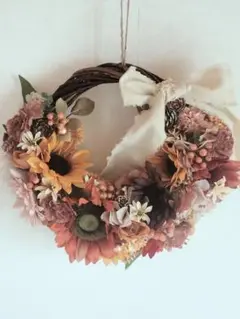 多色の花のリース 約30cm