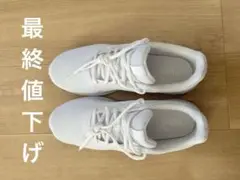 Puma ホワイト ランニングシューズ　トランスポート377028 箱付き