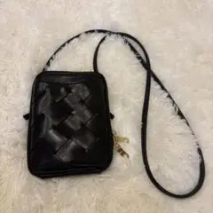 最終お値下げ　ピソラロ ショルダーバッグ　ブラック　黒　スマホホルダー