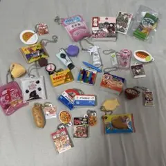 ガチャガチャ ミニチュア キーホルダー