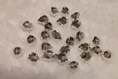 シルバーファセットビーズ 約30個　しずく型ガラスビーズ