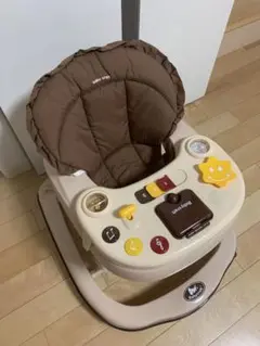 ベビーウォーカー