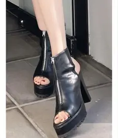 Item thumbnail for item d46539cf-403d-4bf8-9170-01633c68f41f