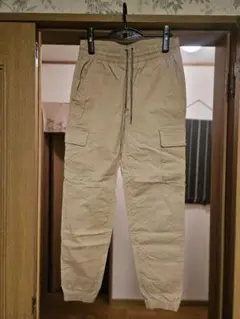 New Balance ベージュ カーゴパンツ