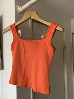 L'ALTRO DONNA オレンジ タンクトップ