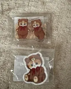mofusand展　レイヤーアクリルスタンド＆バッジ(座ったテディベアにゃん)