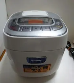 2018年製IRIS OHYAMA 炊飯器 ERC-MC30-W 0.54L